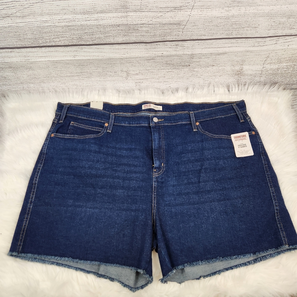 Levi’s Signature Dark Blue Denim Cutoff Shorts